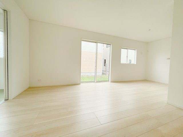 新築戸建・建売　上里町勅使河原第17　Cradle Garden　全7棟の居間・リビング