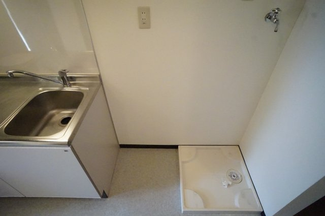 リアルジョイ薬円台六番館のその他|基本ですね室内洗濯機置き場