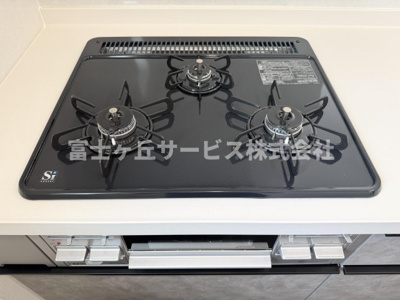 【その他】 | 静岡市清水区三保 新築一戸建て 1号棟 | 3口コンロがあります