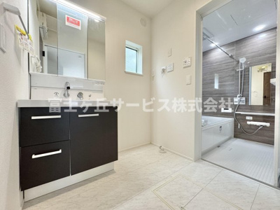 【脱衣所】 | 静岡市清水区三保 新築一戸建て 1号棟 | 脱衣場です