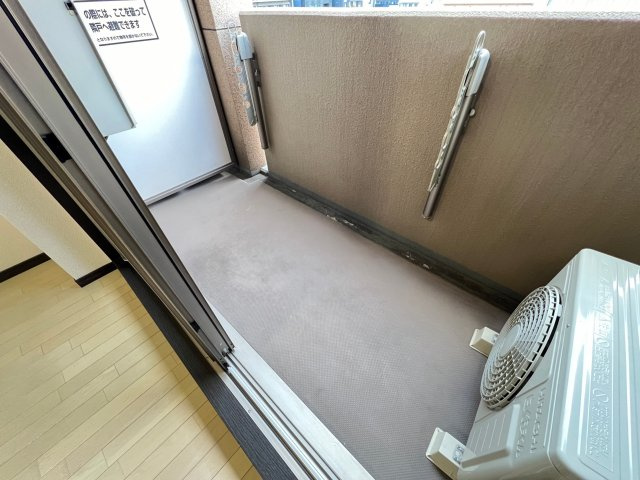 エステムコート心斎橋EASTIIラヴァンツァのバルコニー