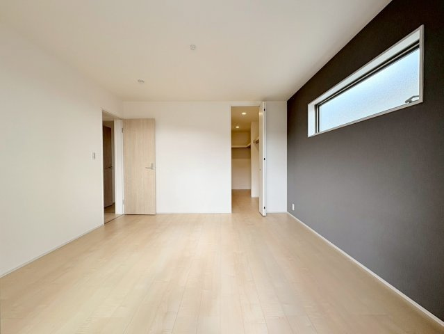 リーブルガーデン　岐阜市日野南3丁目第4　全3区画分譲の寝室|すべての居室にはたっぷり収納できる大型のクローゼット、各室に２４時間換気システムを設置しています。
排気ファンから低風量で24時間強制排気し、家の中の空気をいつも新鮮に保ちます。
