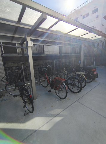 D-room旗塚通の外観