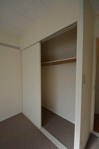 【収納】 | レオパレスメゾネット徳力 | 設備・使用は号室により異なる為、現況を優先いたします。