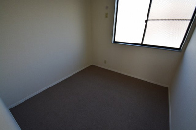 【洋室】 | レオパレスメゾネット徳力 | きれいな洋室です