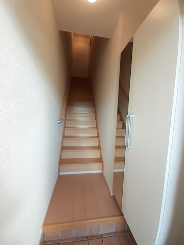 プチヴェールⅡの玄関