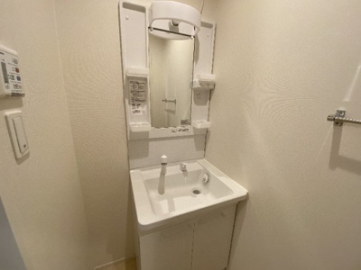 【内装】 | クレイノＩＲＩＥⅡ | 洗面台です。