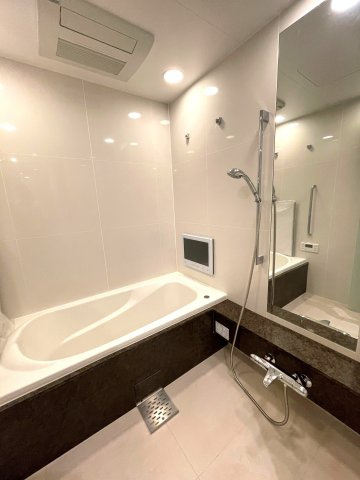 プレミスト九段の浴室