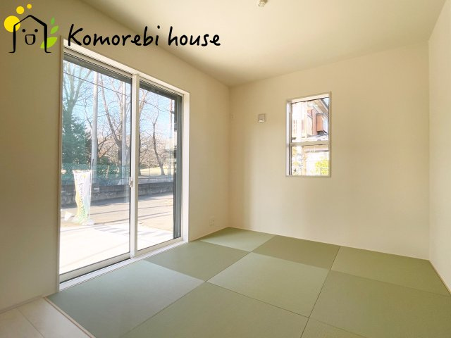 上尾市泉台2丁目　2期　新築一戸建て　01の和室|畳の上でゆっくりとくつろげる和室です