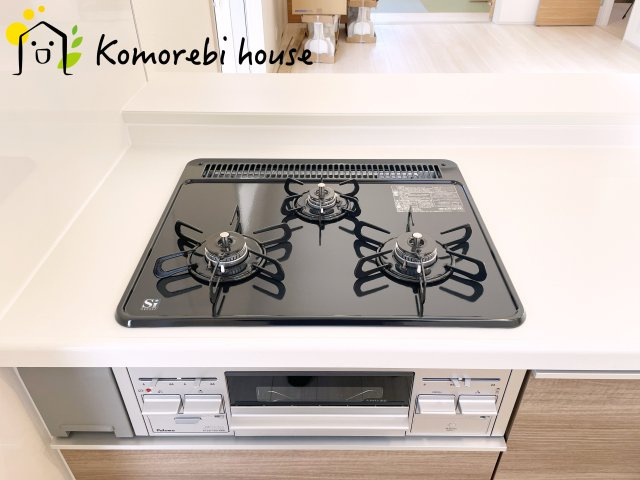 上尾市泉台2丁目　2期　新築一戸建て　01のキッチン|きれいなキッチンです