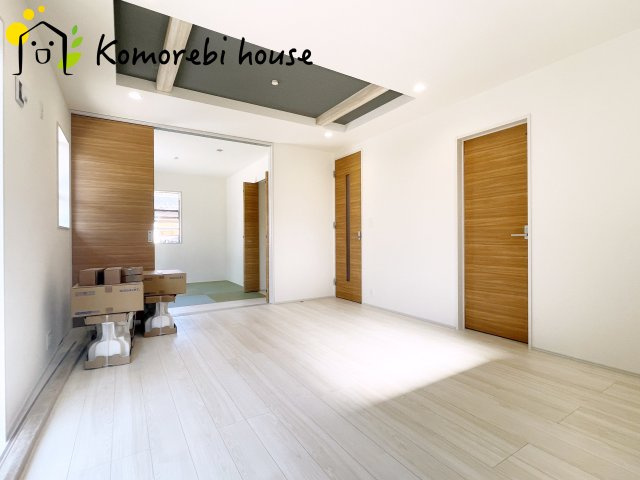 上尾市泉台2丁目　2期　新築一戸建て　01の居間・リビング|おしゃれな居間です