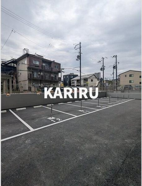エスリード ザ・グラン大阪ノースの駐車場