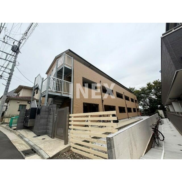 横浜市西区東久保町のアパートの外観