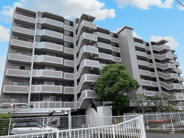 和白ガーデンハウスの外観