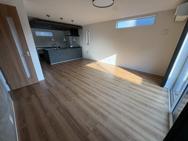 四郷町下古屋戸建の内装