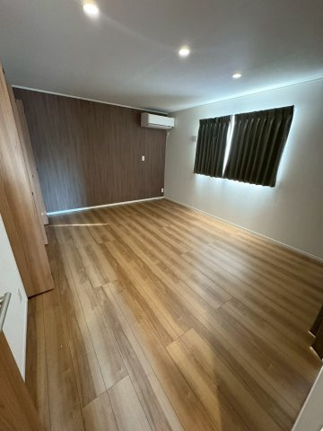 四郷町下古屋戸建の居間・リビング