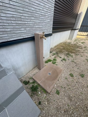 四郷町下古屋戸建の庭