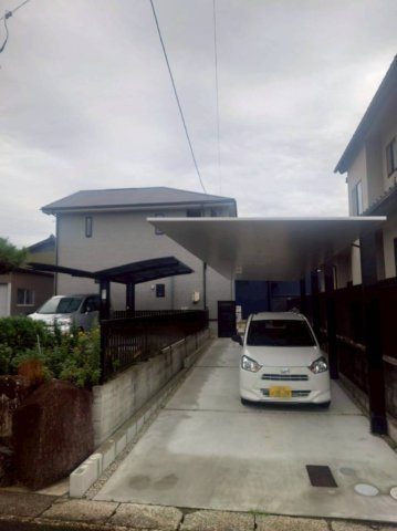四郷町下古屋戸建の玄関