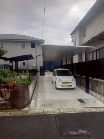 四郷町下古屋戸建のエントランス