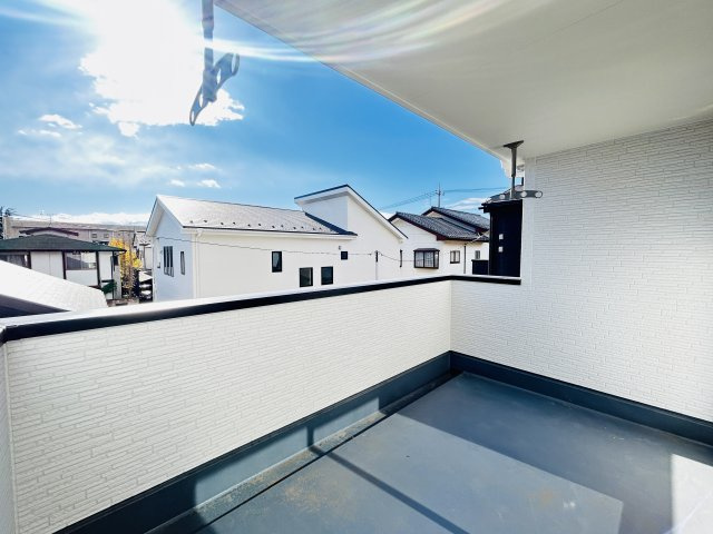 新築　前橋市関根町第1　Livele Garden.S　2号棟のバルコニー|現地写真　日当たりの良いバルコニーはお洗濯物もよく乾きそうです◎
　