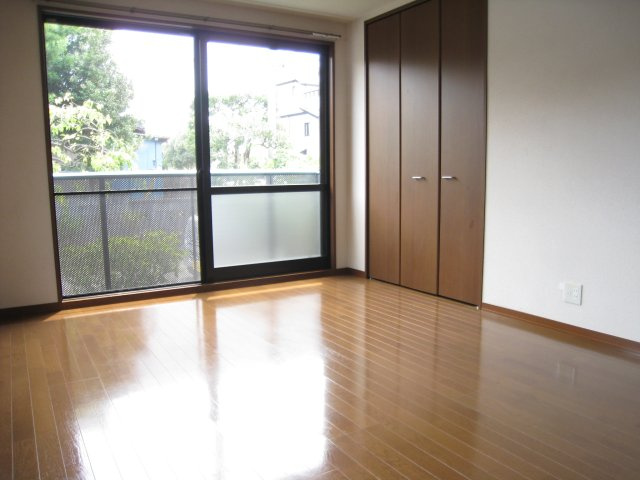 ボンヌールの洋室|８帖の広い間取りです（写真は２階のものになります）