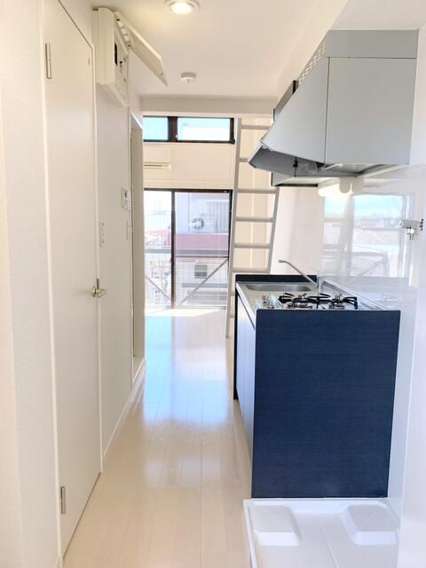 ラフィーネひばりヶ丘の玄関