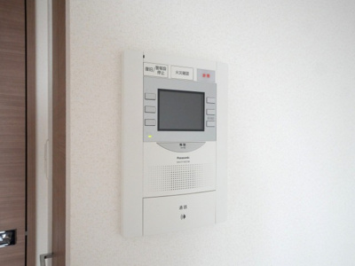 【セキュリティ】 | プレサンス玉造駅前ルージュ | モニター付きインターホンです