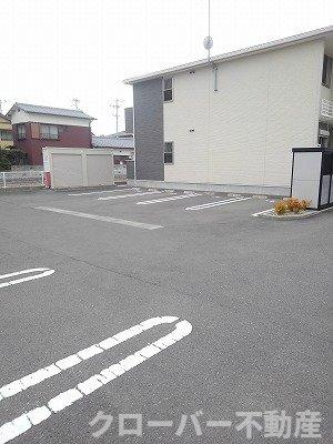 レジディアＳの駐車場