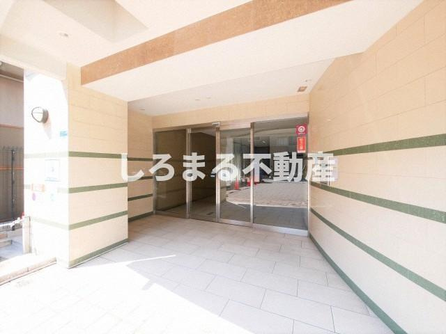 セレニテ日本橋ESTのエントランス