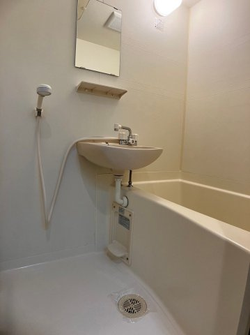 ウエストヴィレッジ別府南の浴室