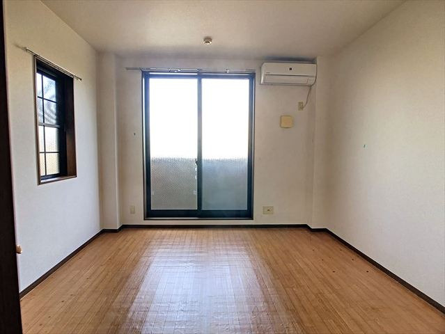 アンプルールフェールSKの居間・リビング