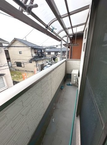 宇治市小倉町蓮池のバルコニー