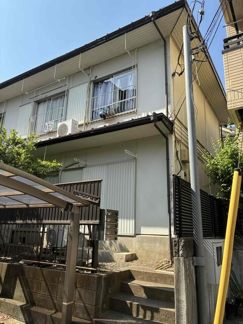 ワイエムハイツ