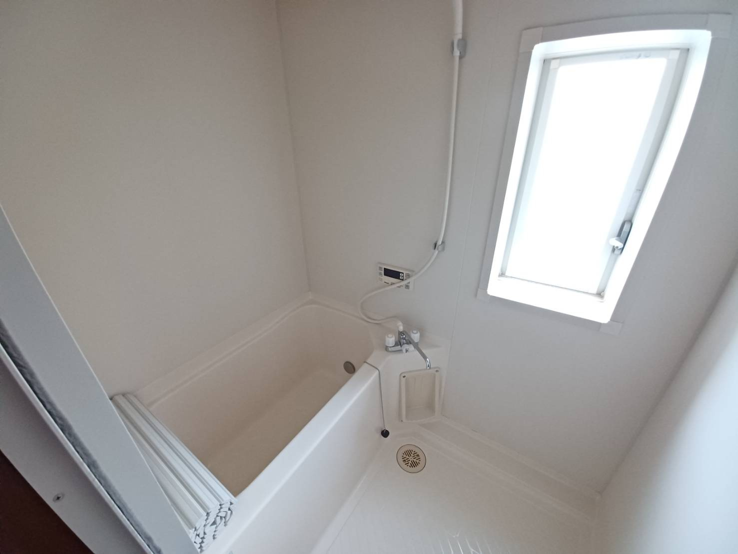 ジョイスタカハシB棟の浴室|お風呂で日々の疲れを落としましょう