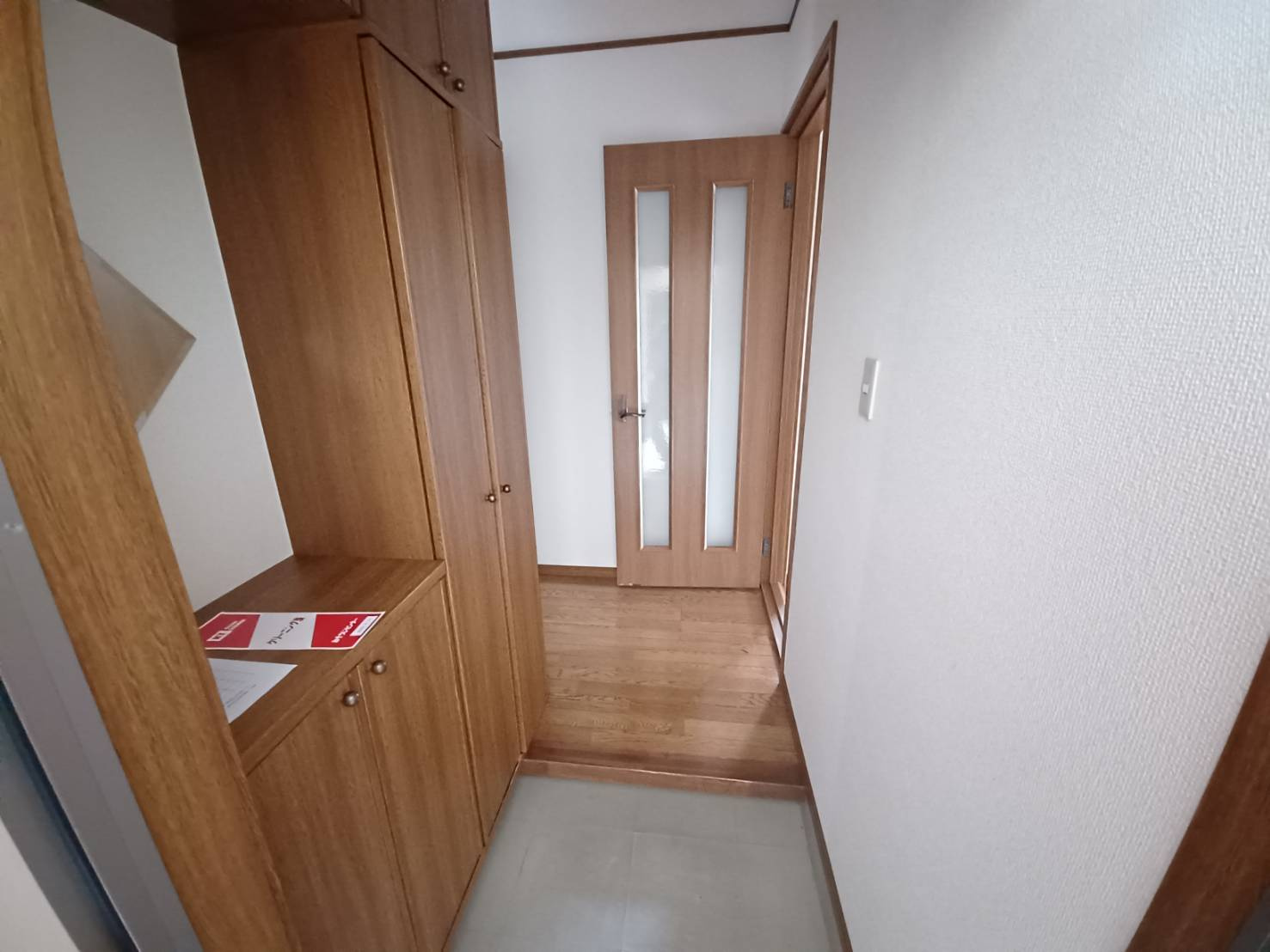 ジョイスタカハシB棟の玄関|ゆったりとした玄関です