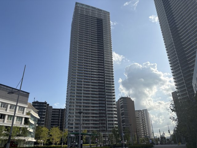 ＨＡＲＵＭＩ　ＦＬＡＧ　ＰＡＲＫ　ＶＩＬＬＡＧＥ　Ｔ棟