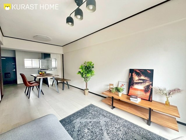 九条住宅B棟　2階の居間・リビング