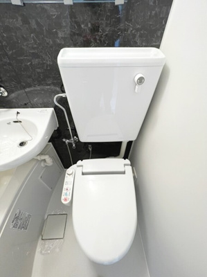 【トイレ】 | ユナイト山手ポール・メトラン | 快適な温水洗浄便座