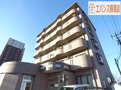 【外観】 | グランシャルマン | 外観は落ち着いています