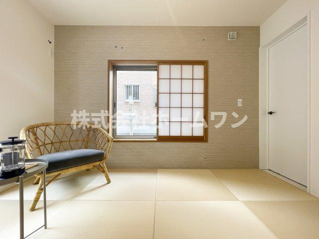 青梅市畑中　中古戸建の和室|畳の上でゆっくりとくつろげる和室です
