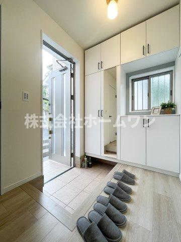 青梅市畑中　中古戸建のエントランス