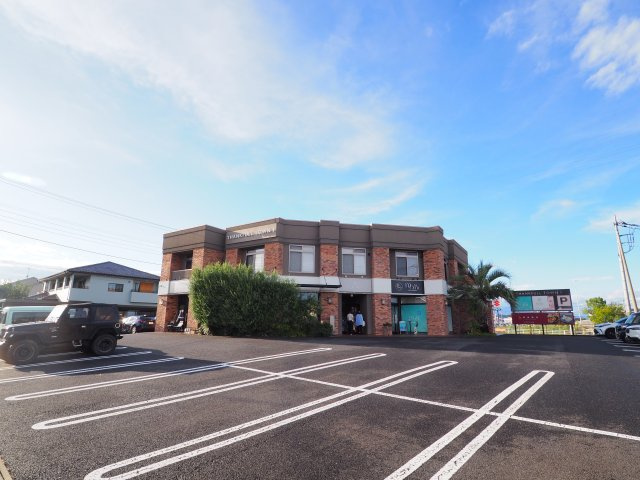 浜尻町　テナントの外観パース