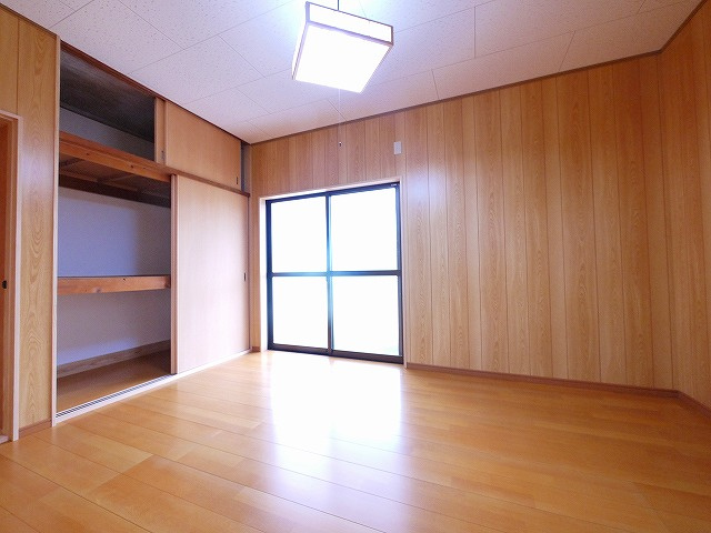 吉田ハウスの洋室|きれいな洋室です