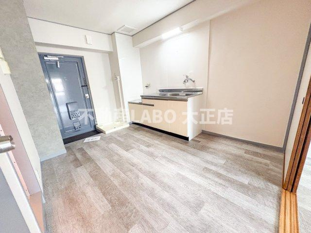 沢村マンションの居間・リビング