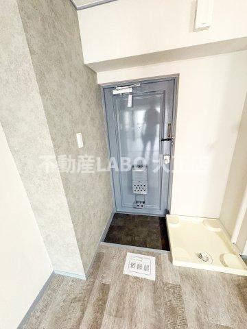 沢村マンションの玄関