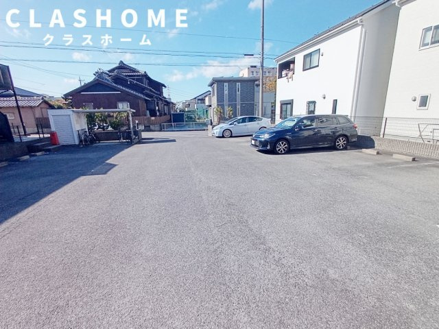 アンプルール ブワ ルピナス　　　刈谷市の賃貸はクラスホーム刈谷店の駐車場