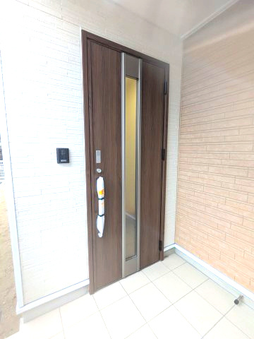 CRADLE GARDEN下里見町の玄関