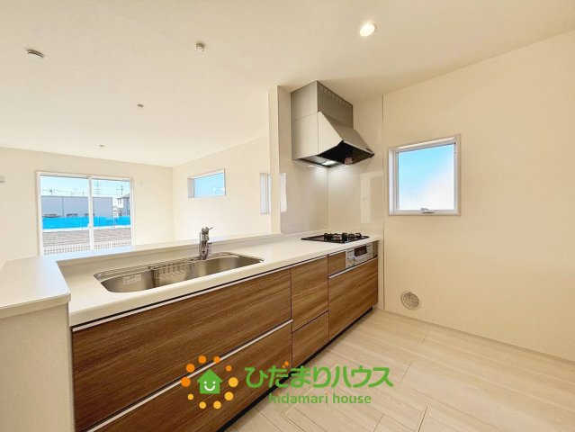 古河諸川第13　新築一戸建て　01　リーブルガーデンのキッチン