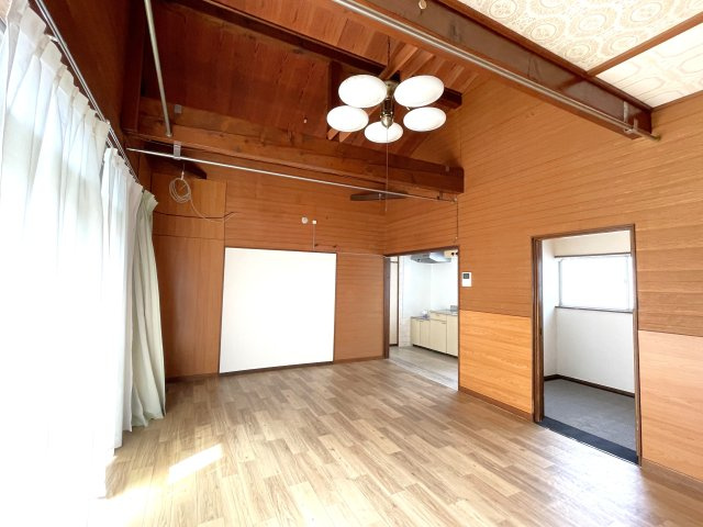 金谷郷Ｋ邸貸家の居間・リビング