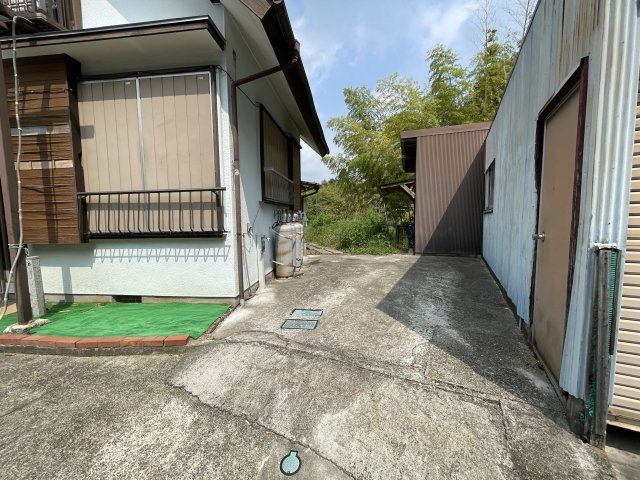 金谷郷Ｋ邸貸家の駐車場